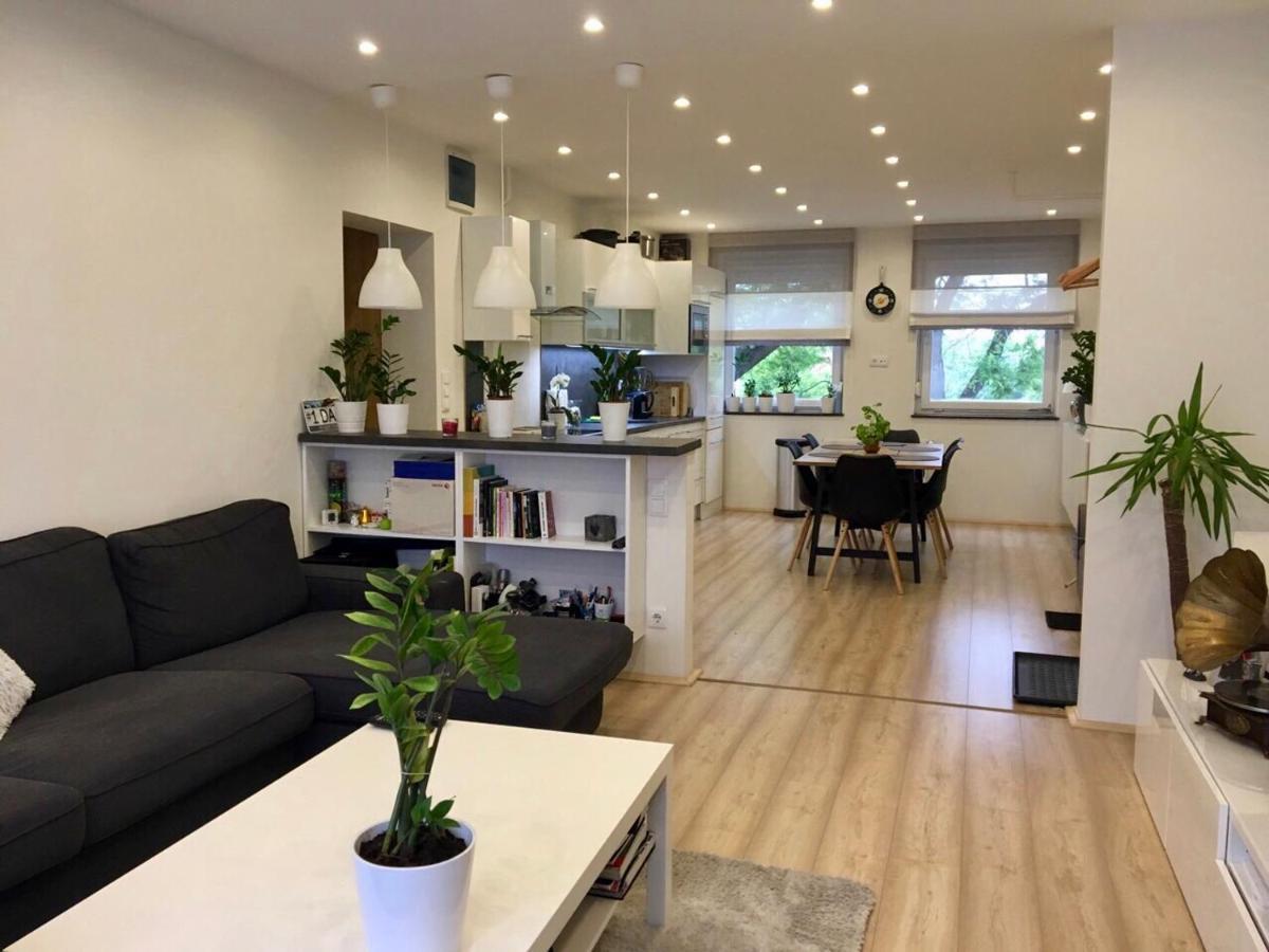 Szentalom Apartman Debrecen Extérieur photo